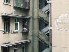 -白象居