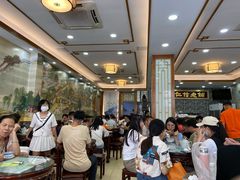 等位区-仁信老铺(华盖路店)