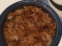 咸鱼煲仔饭-八府香鸭·啫啫煲(华山路店)