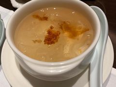 银耳炖桃胶-环球港凯悦 · 享悦中餐厅