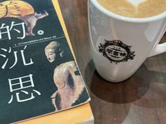 -钟书阁(松江泰晤士小镇店)