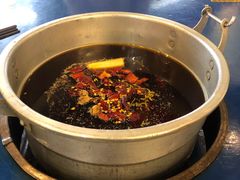 经典锅底-马路边边 传媒大学店
