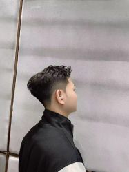 -尼特斯男士发型馆