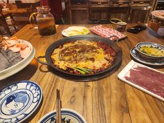 -旧街市鲜货老火锅(大光路店)