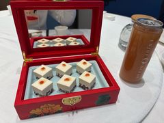 -品海楼·大连海胆锅贴馆(东港店)