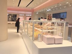 -好利来(上海长宁龙之梦店)