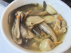 -菌海森林·非遗野生菌火锅(西山区滇池路摩根道店)
