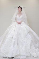 点击看大图 -Bridal Queen·婚纱女皇
