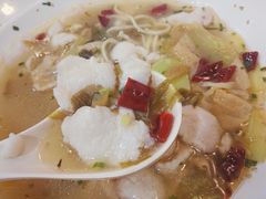 -乐达酸菜鱼面(山师东路店)