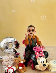 -小脚丫专业儿童摄影店