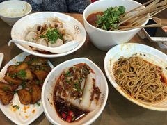 -蓉李记成都名小吃(武汉菱角湖万达店)