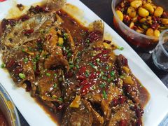 -捌贰虾蟹·江湖菜馆(江汉路店)