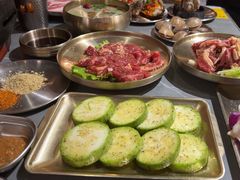 -围炉肉舍丹东海鲜烤肉·烤活鳗(步行街店)