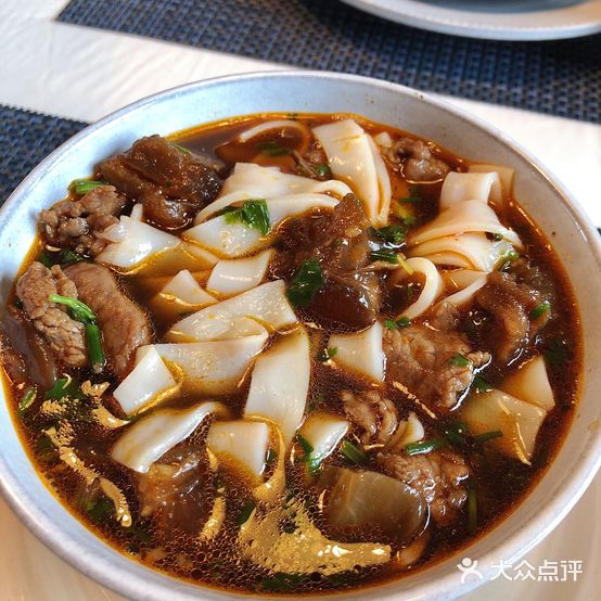 王氏华华牛肉面(雪松路店)