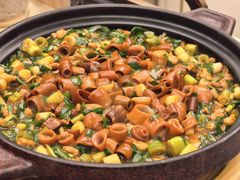 -品海楼·大连海胆锅贴馆(东港店)