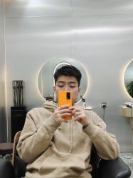 -Tloml salon