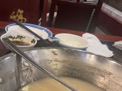 -老来福·非遗酸汤兔(凯旋路店)