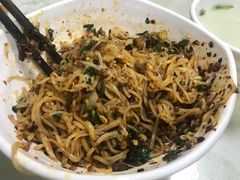 曲靖蒸饵丝-酱壹老三饵丝(南宁南路店)