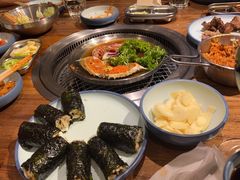 -明洞阿姨·韩式酱蟹烤肉·创意料理(三元桥店)