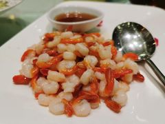 手剥河虾仁-蝶园·装修中(BFC外滩金融中心店)
