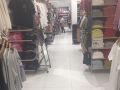 -优衣库(广州天河领展广场店)