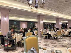 -沙龙酒家