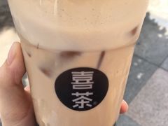 -喜茶(东莞雍华庭店)