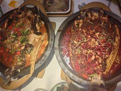 -鸣记脆皮烤鱼·海鲜烤鱼(三八广场店)