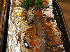 -老东镇啤酒屋海鲜加工·蒸汽海鲜·海鲜烧烤(台东店)