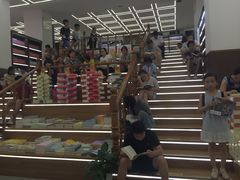 -新华书店(新街口旗舰店)