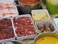 -杨老板·海鲜集市火锅·鲜切牛肉(中防万宝店)
