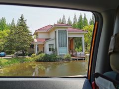 -上海怡沁园度假酒店