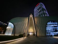 -上海尚嘉中心