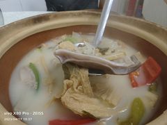 白果支竹猪肚煲-成惠食府(赤岗店)