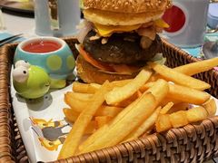 -水桶王国主题餐厅·聚会·生日派对·亲子活动·家庭套餐(亚龙湾希尔顿店)