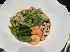 -红鼎豆捞·非遗鲍皇汤火锅(宝丰路店)