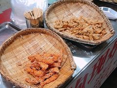 油炸小鱼-肖炮现炸酥肉(解放碑店)