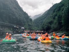 -安吉龙王山峡谷漂流