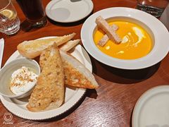 -Two Birds One Stone·一石二鸟(诚品生活店)