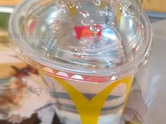 美汁源椰子水饮-麦当劳(番禺易发商业街店)