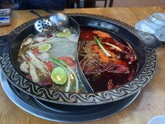 -小志家.野生菌鲜切牦牛肉牛杂火锅