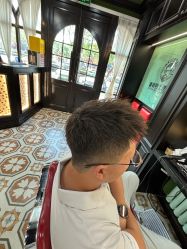 -豪帅男士理容馆