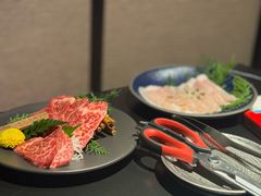 -山川小町·极番烧肉(新地假日广场店)
