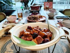 车厘子烧五花肉-甜阿姨·天台花园私房菜(万松园店)