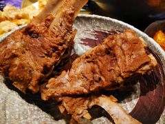 特色大铁锅烀腔骨-95号酱骨·一块豆腐(展春园西路店)