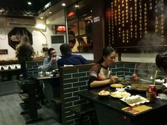 大堂-宽板凳老灶火锅(簋街店)