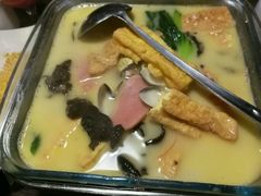 -青叶202都市餐厅(迪诺水镇店)