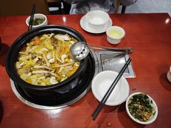-菌之家·专业纯野生菌火锅·特色炒菌