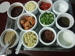 -朝伟清真铜瓢牛肉馆(三十年老·店)