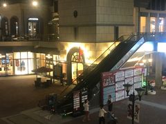 -王府井奥莱临潼小镇(临潼店)